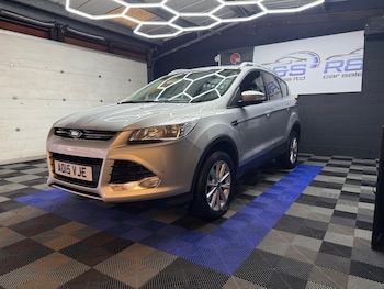 Used Ford Kuga 2015 for sale - 76970077: Photo