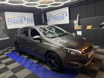 Used Peugeot 308 2016 for sale - 76640423: Photo