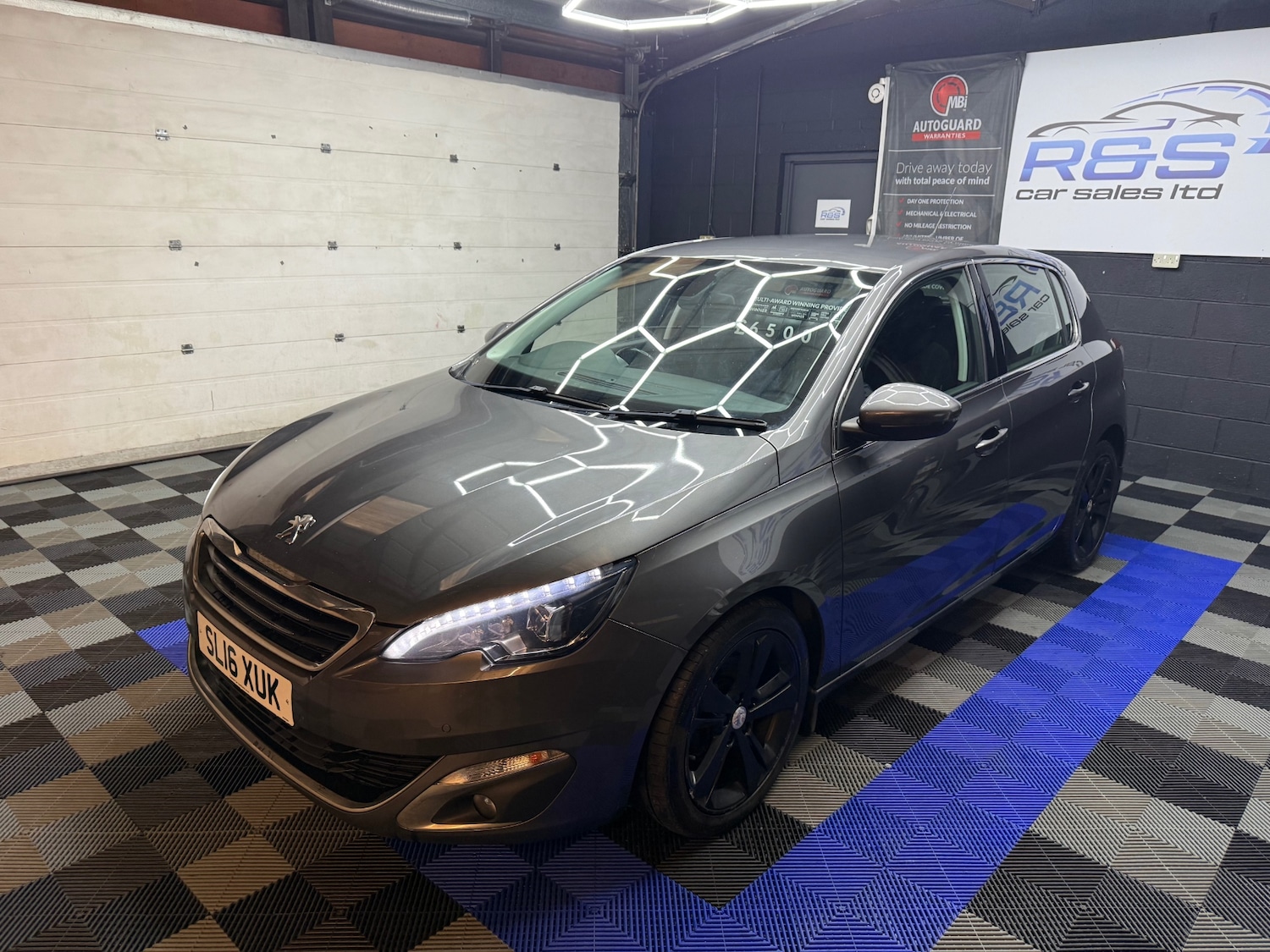 Used Peugeot 308 2016 for sale - 76640423: Photo 6