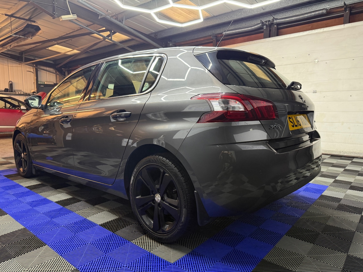 Used Peugeot 308 2016 for sale - 76640423: Photo 8