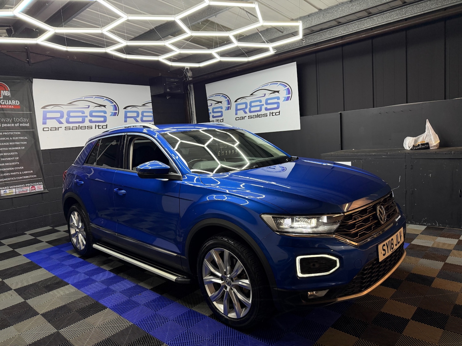 Used Volkswagen T-Roc 2018 for sale - 76511182: Photo 10