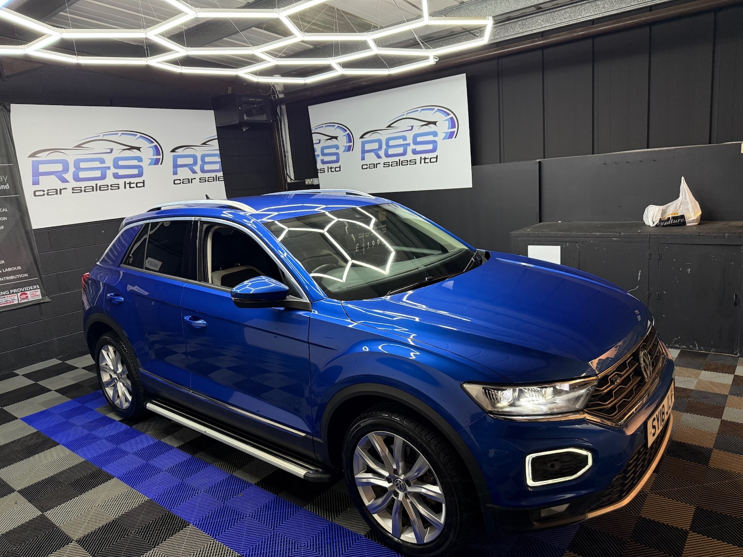 Used Volkswagen T-Roc 2018 for sale - 76511182: Photo 11
