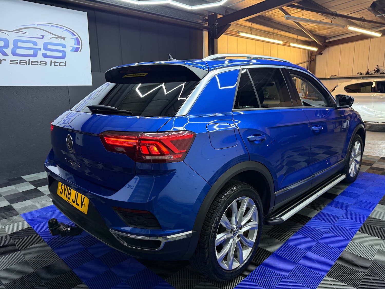 Used Volkswagen T-Roc 2018 for sale - 76511182: Photo 12