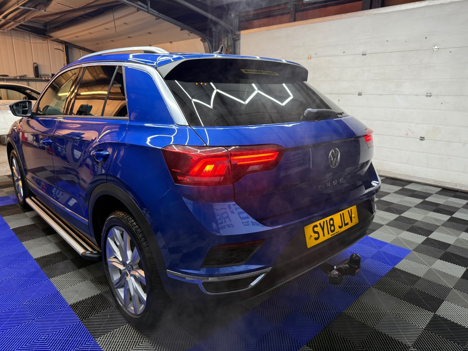 Used Volkswagen T-Roc 2018 for sale - 76511182: Photo 13