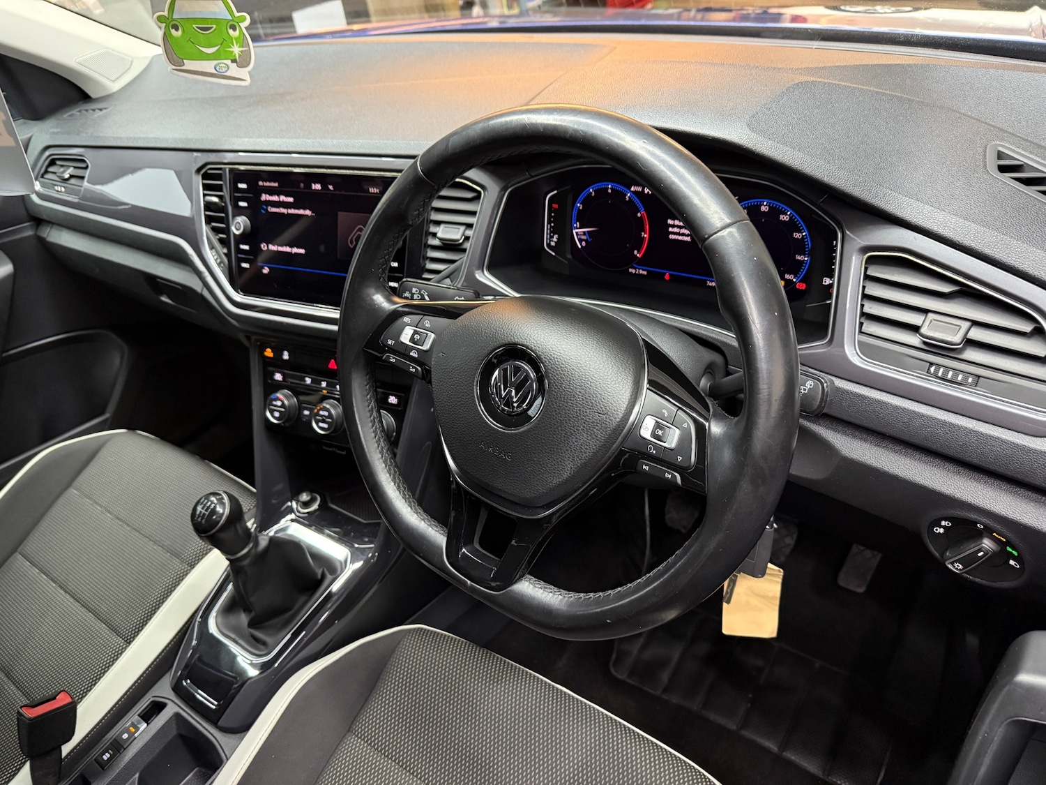 Used Volkswagen T-Roc 2018 for sale - 76511182: Photo 16