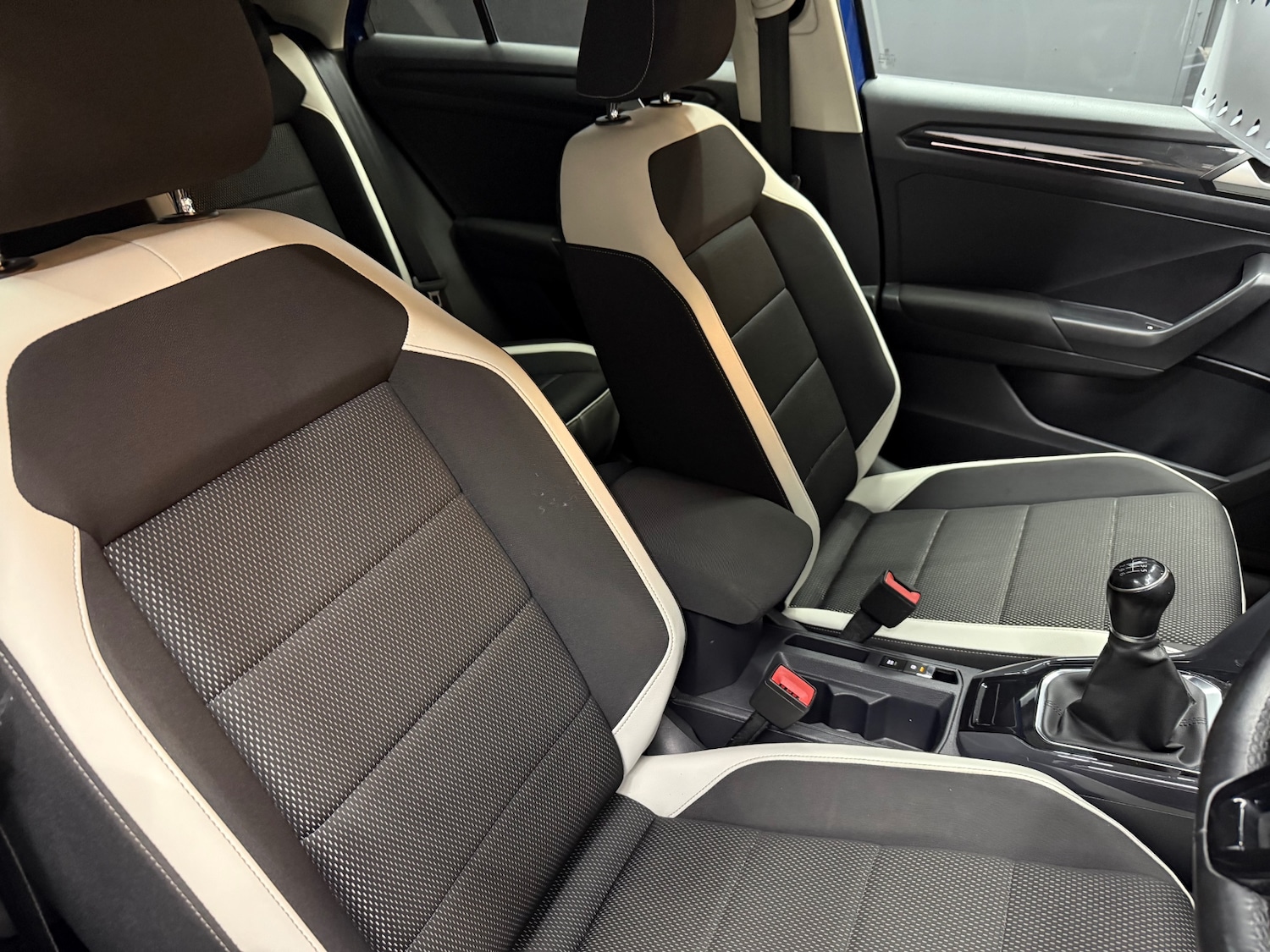 Used Volkswagen T-Roc 2018 for sale - 76511182: Photo 17