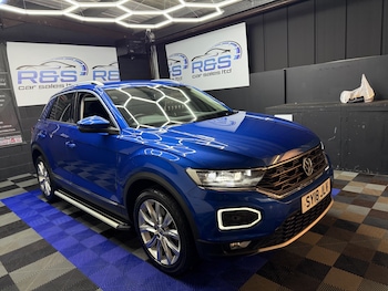 Used Volkswagen T-Roc 2018 for sale - 76511182: Photo