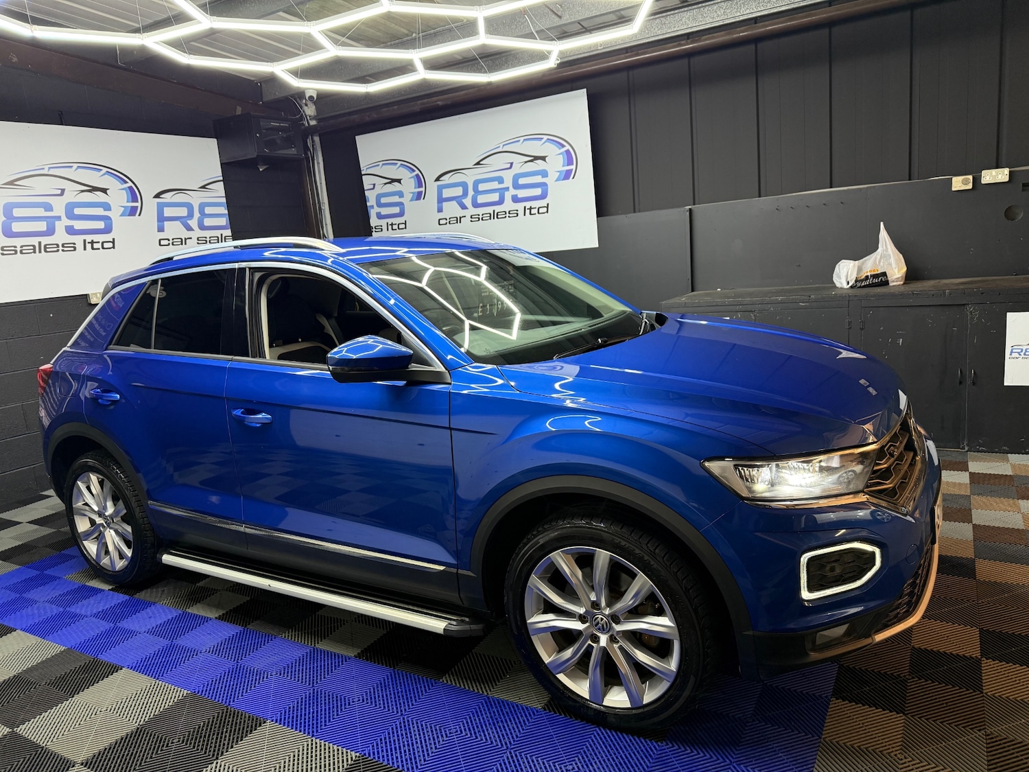 Used Volkswagen T-Roc 2018 for sale - 76511182: Photo 5