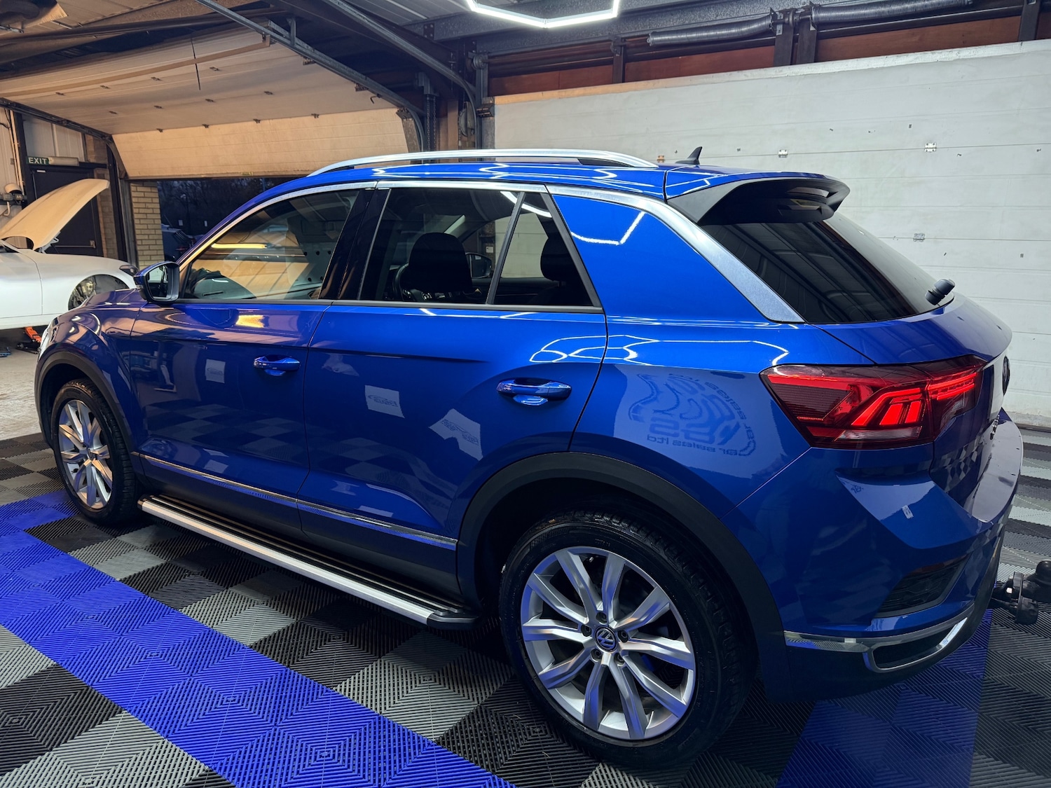 Used Volkswagen T-Roc 2018 for sale - 76511182: Photo 9