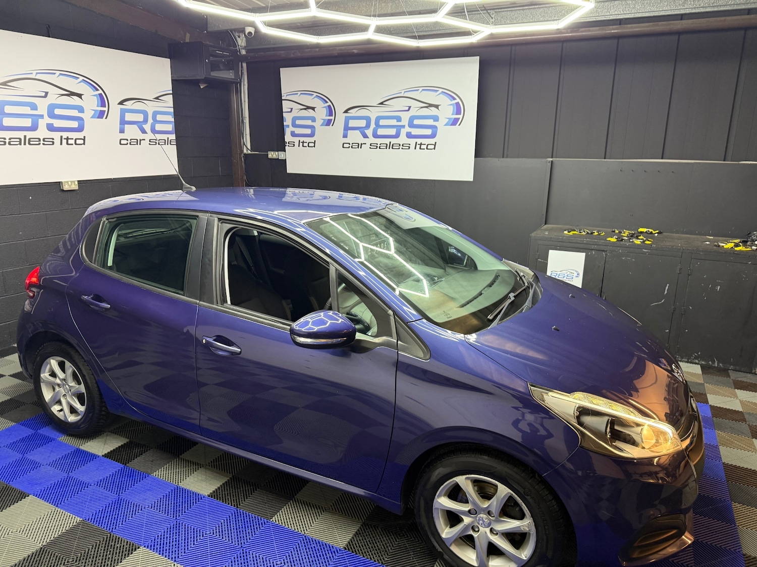 Used Peugeot 208 2016 for sale - 76656466: Photo 13