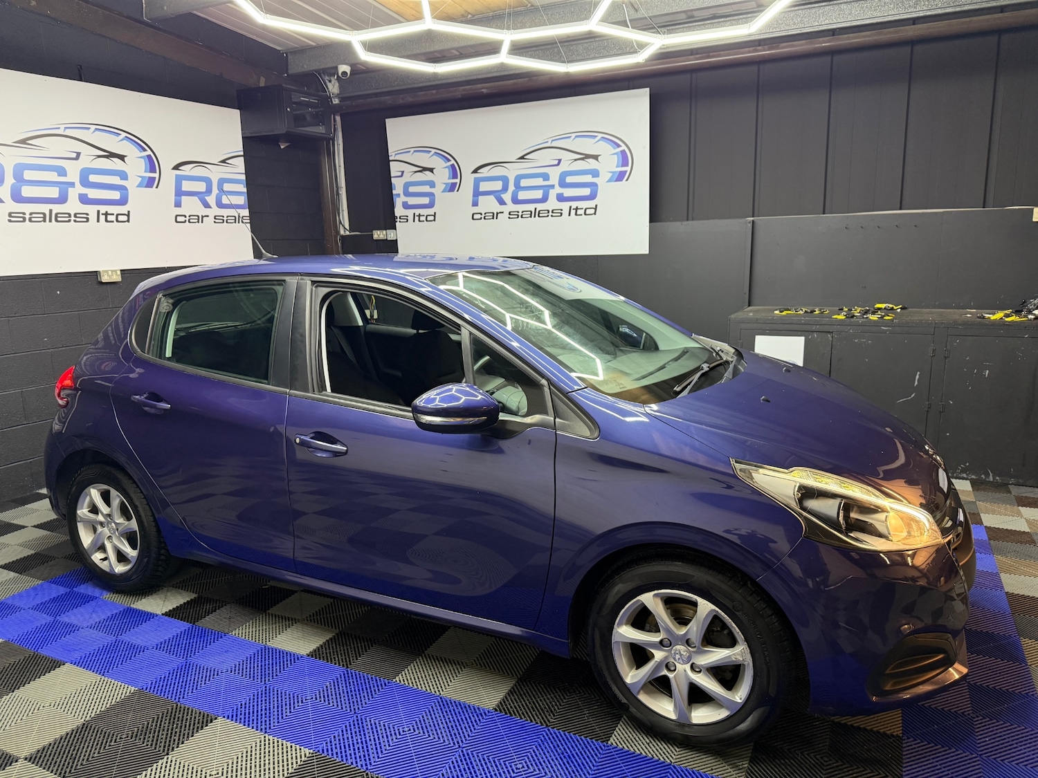 Used Peugeot 208 2016 for sale - 76656466: Photo 15