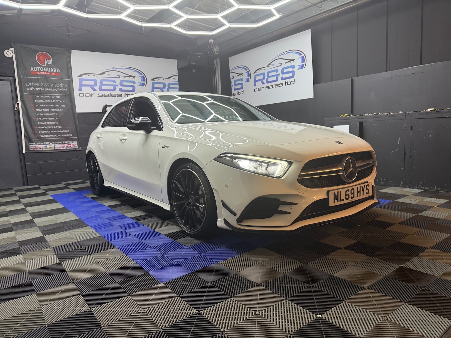 Used Mercedes-Benz A-Class 2019 for sale - 76984259: Photo 3