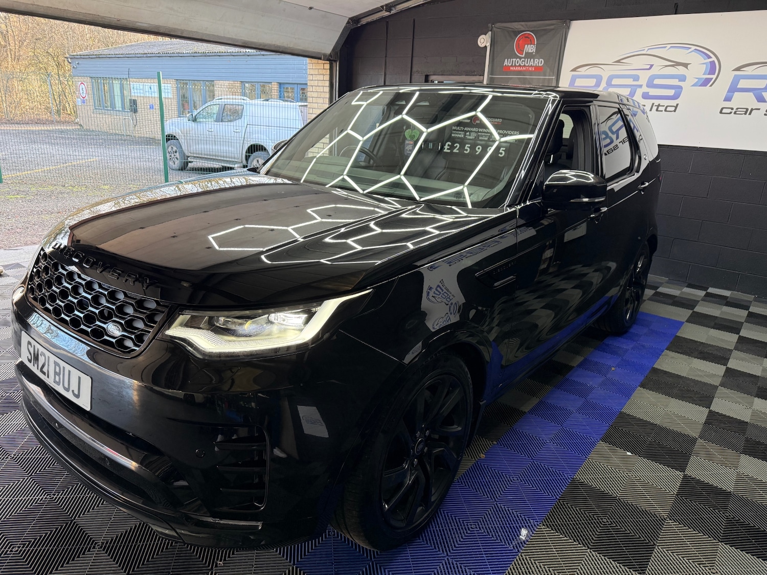 Used Land Rover Discovery 2021 for sale - 77558833: Photo 10