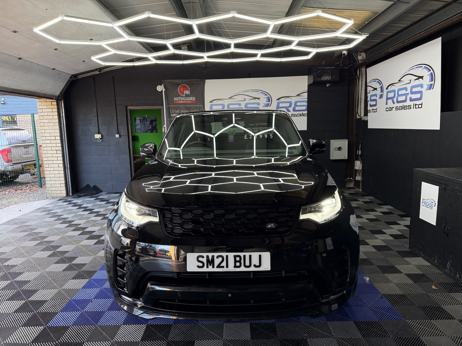 Used Land Rover Discovery 2021 for sale - 77558833: Photo 5