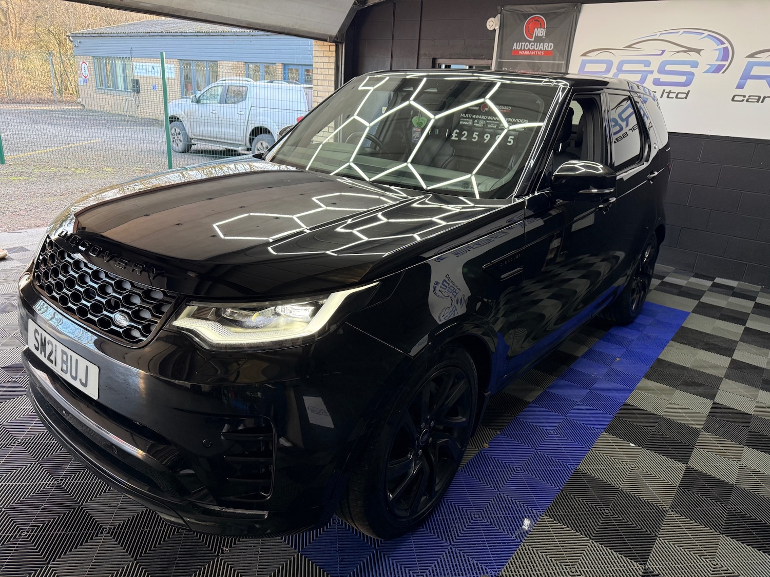 Used Land Rover Discovery 2021 for sale - 77558833: Photo 9