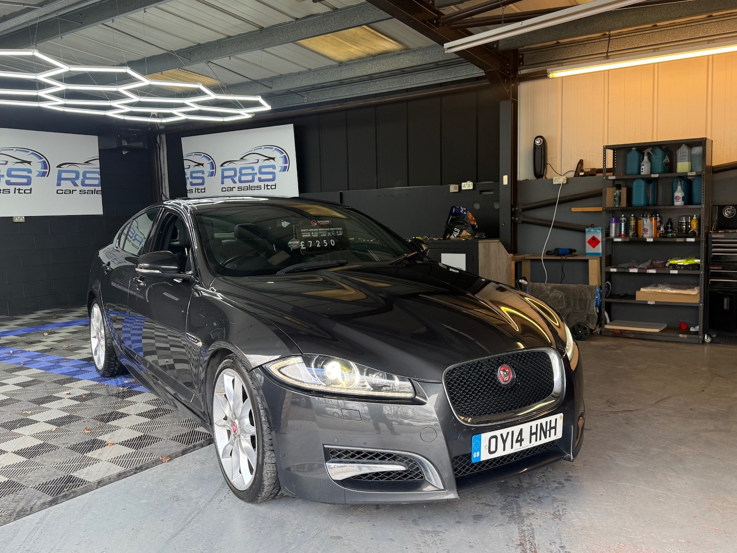 Used Jaguar XF 2014 for sale - 78070747: Photo 10