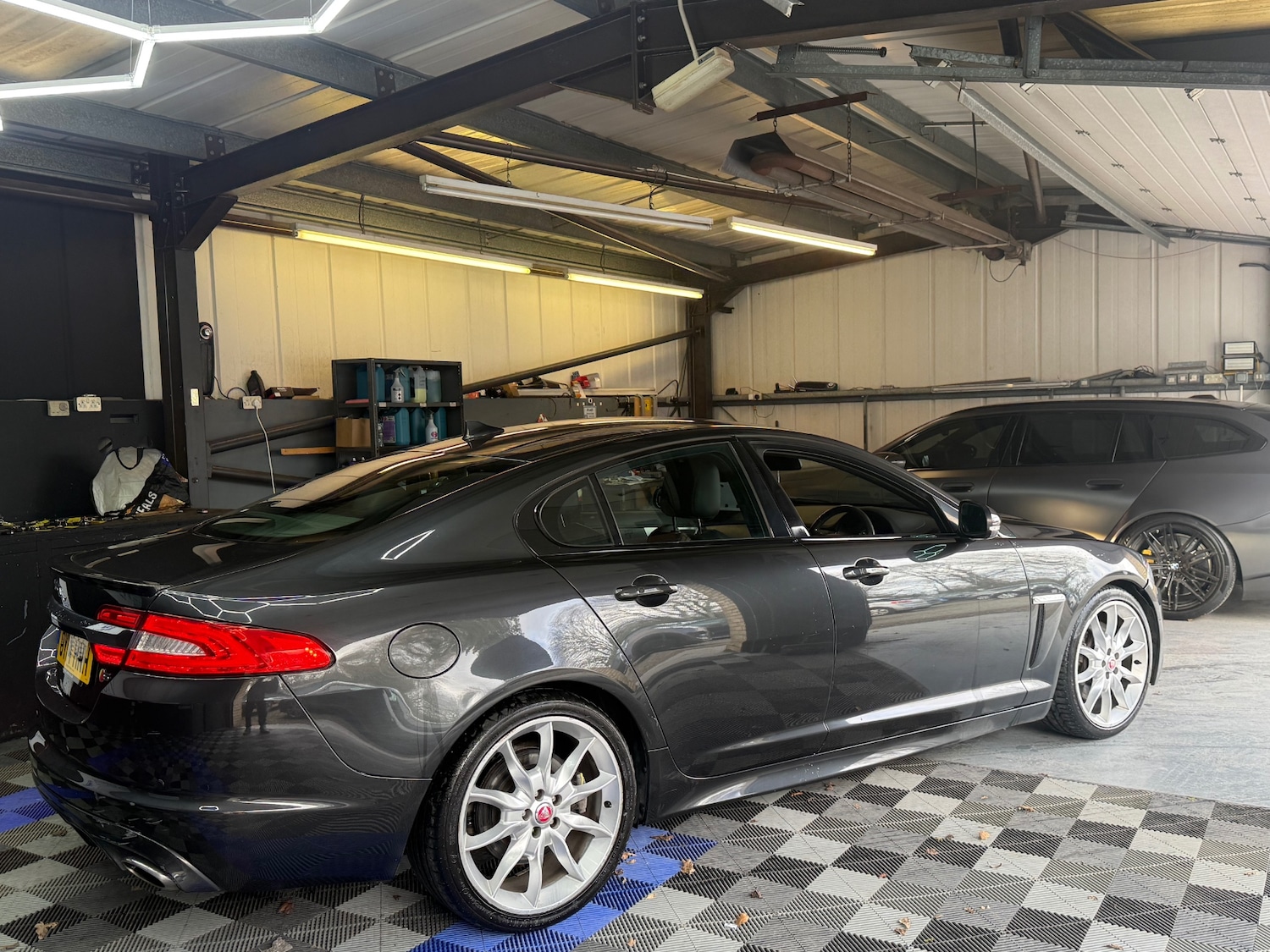 Used Jaguar XF 2014 for sale - 78070747: Photo 11