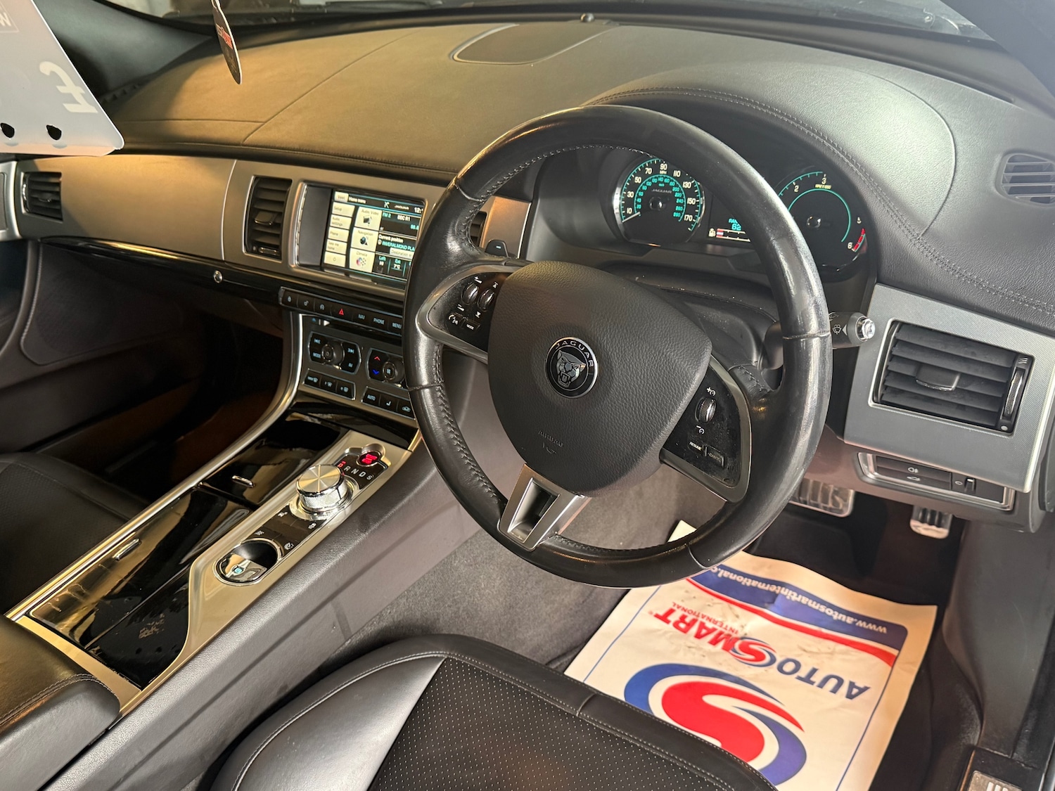 Used Jaguar XF 2014 for sale - 78070747: Photo 19