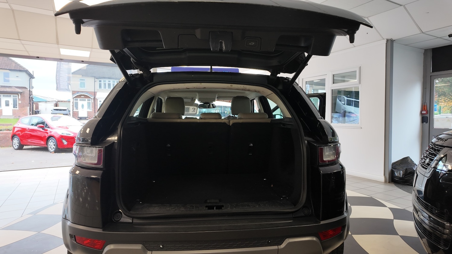 Used Land Rover Range Rover Evoque 2015 for sale - 69028558: Photo 30