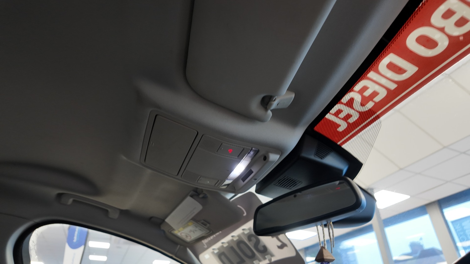 Used Jaguar XE 2017 for sale - 77352191: Photo 24