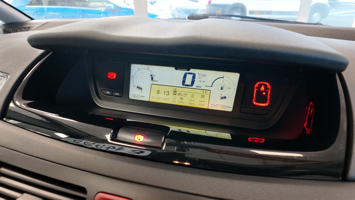 Used Citroen C4 Picasso 2013 for sale - 76734292: Photo 17