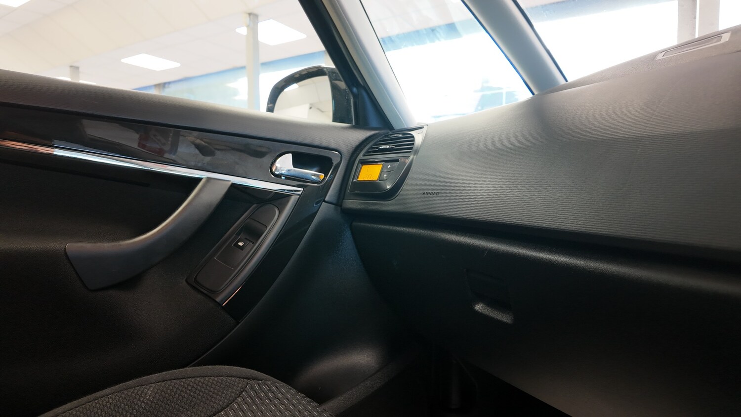 Used Citroen C4 Picasso 2013 for sale - 76734292: Photo 19