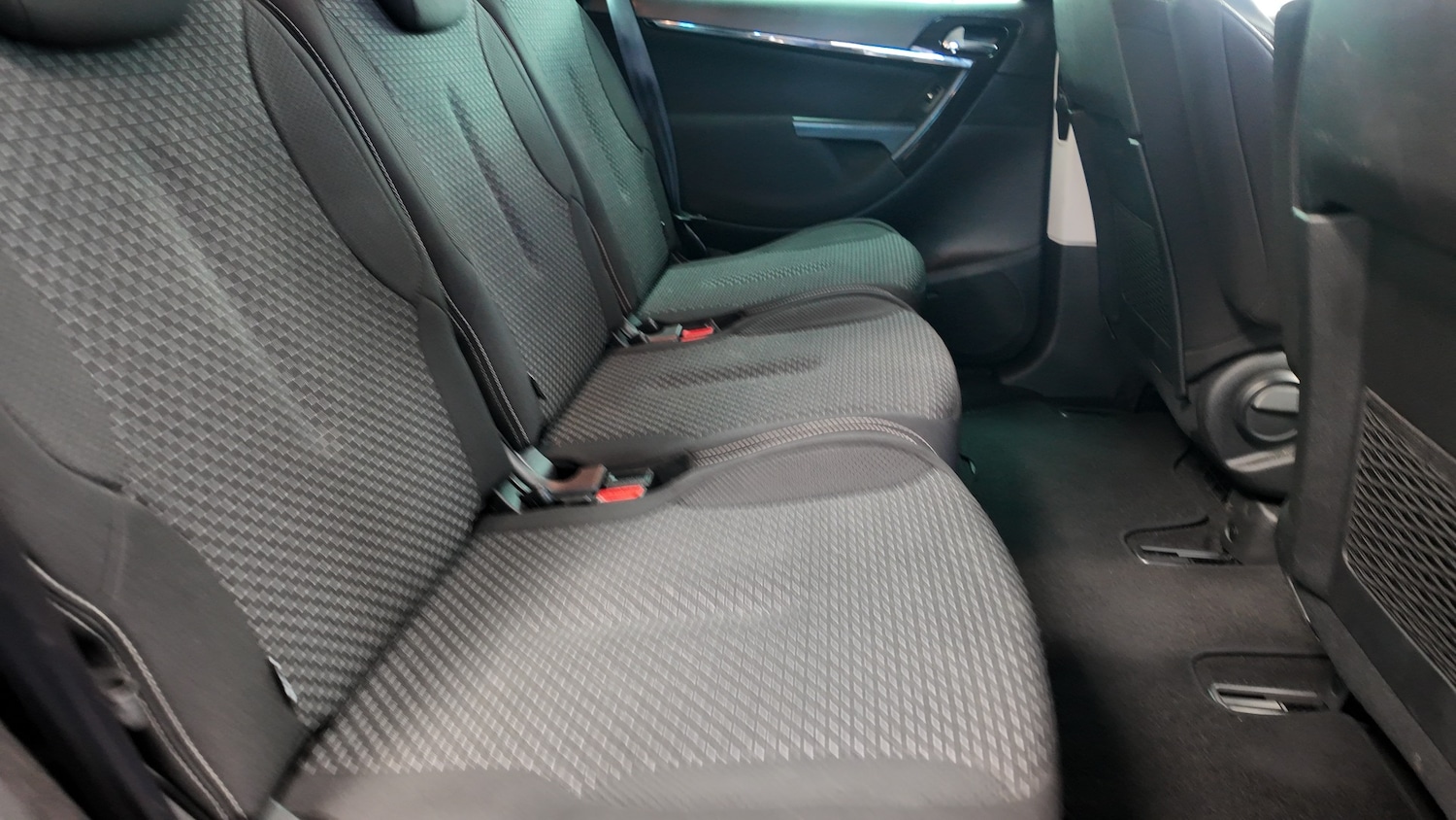 Used Citroen C4 Picasso 2013 for sale - 76734292: Photo 24