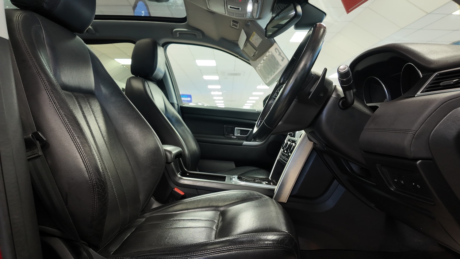 Used Land Rover Discovery Sport 2015 for sale - 77432704: Photo 12