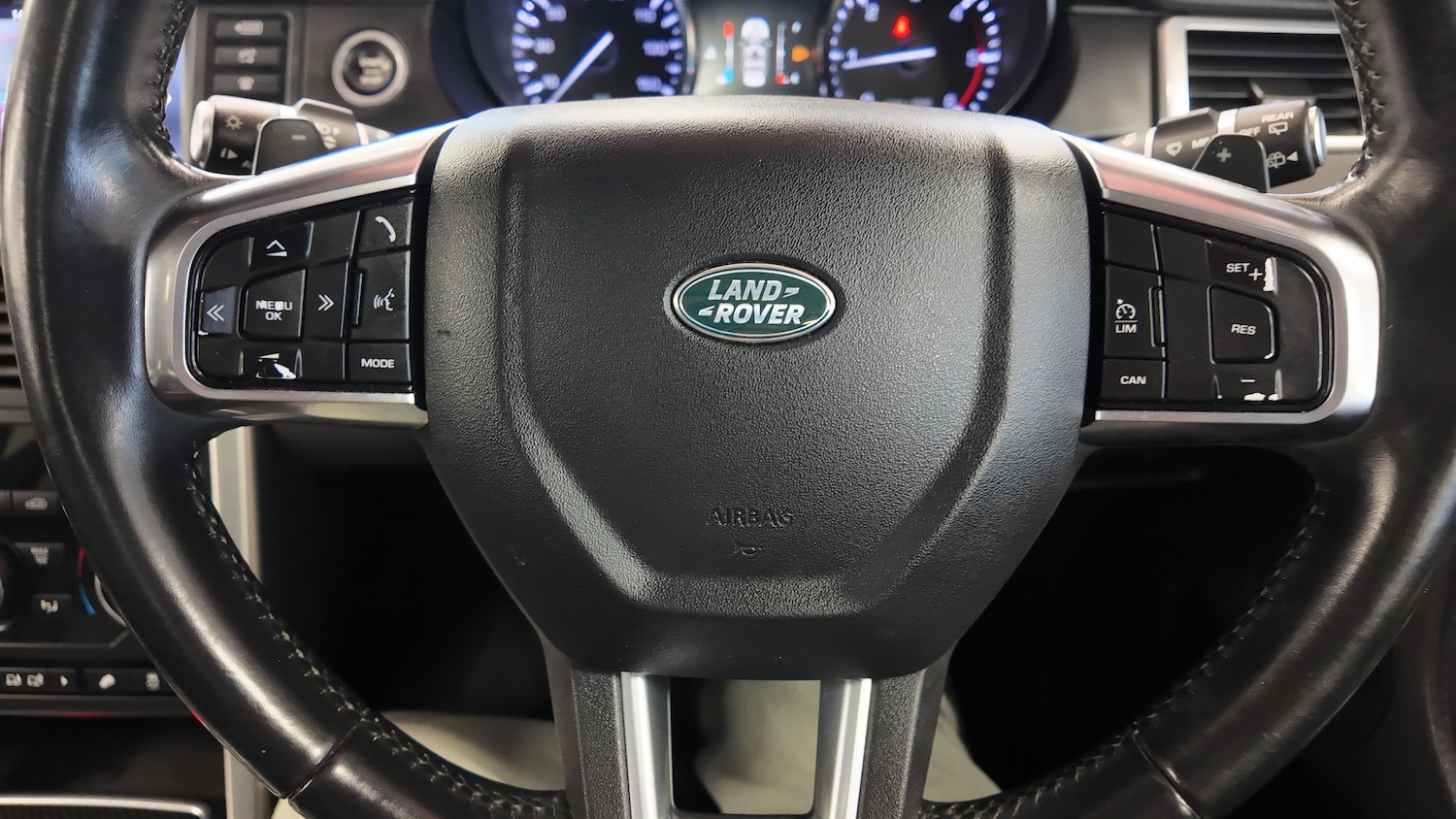 Used Land Rover Discovery Sport 2015 for sale - 77432704: Photo 15