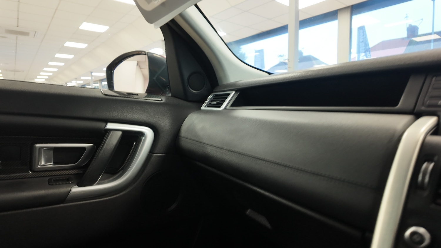 Used Land Rover Discovery Sport 2015 for sale - 77432704: Photo 21