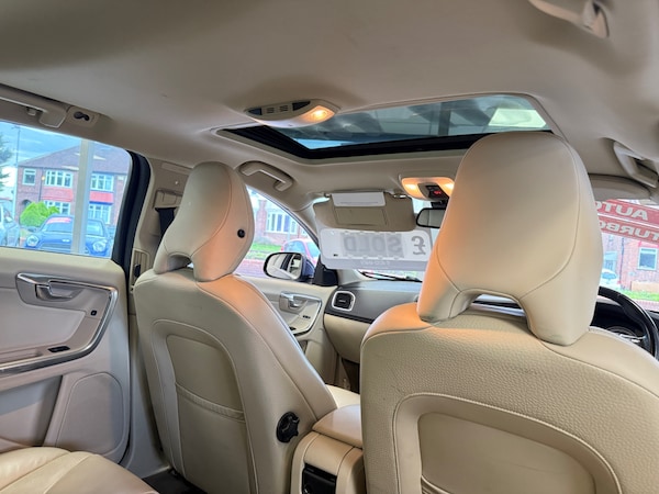Used Volvo V60 2013 for sale - 76230510: Photo 23