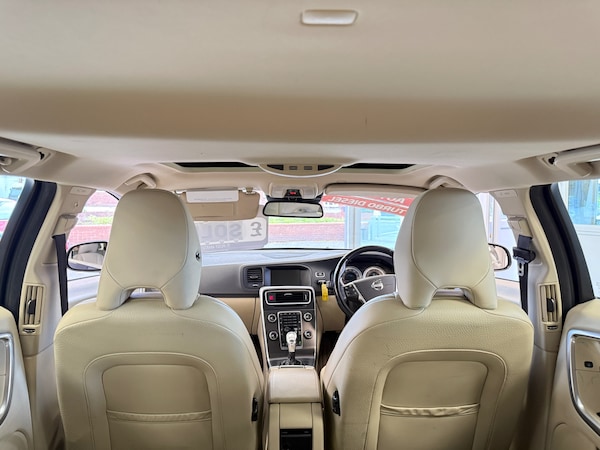 Used Volvo V60 2013 for sale - 76230510: Photo 24