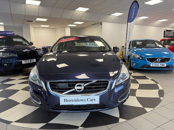 Used Volvo V60 2013 for sale - 76230510: Photo 2