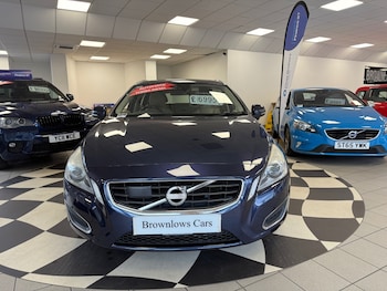 Used Volvo V60 2013 for sale - 76230510: Photo 2