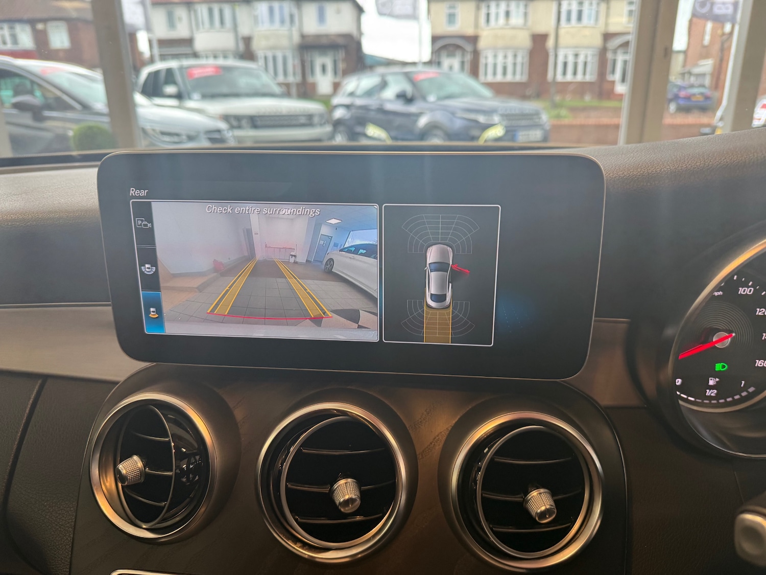 Used Mercedes-Benz C Class 2020 for sale - 77902025: Photo 27