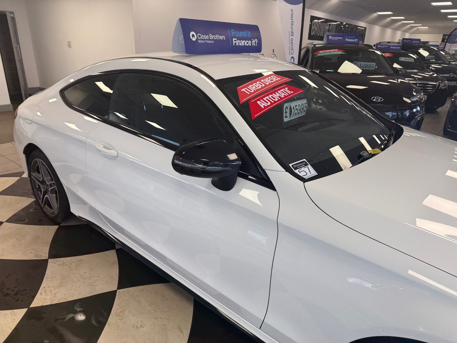 Used Mercedes-Benz C Class 2020 for sale - 77902025: Photo 8