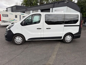 Used Vauxhall Vivaro 2017 for sale - 79342596: Photo