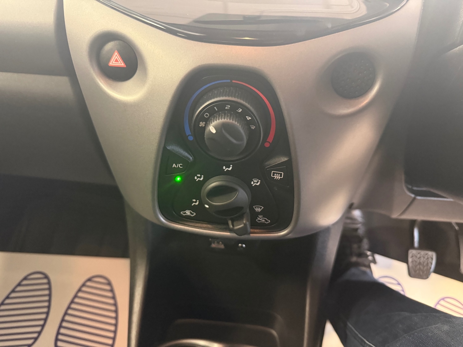 Used Toyota AYGO 2019 for sale - 77474988: Photo 28