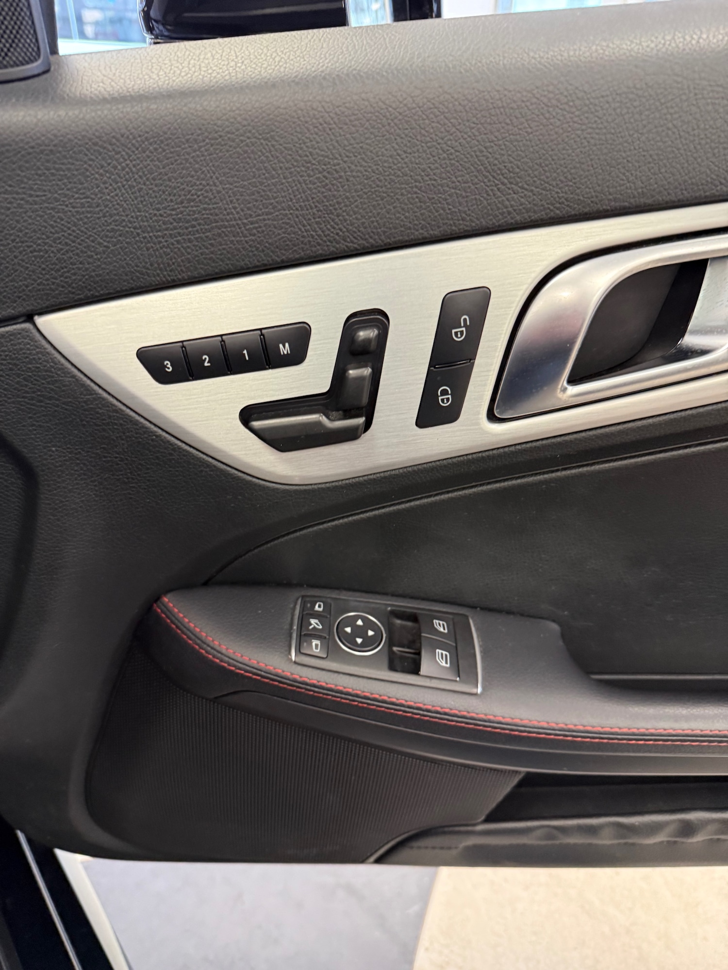 Used Mercedes-Benz SLK 2013 for sale - 77742471: Photo 27