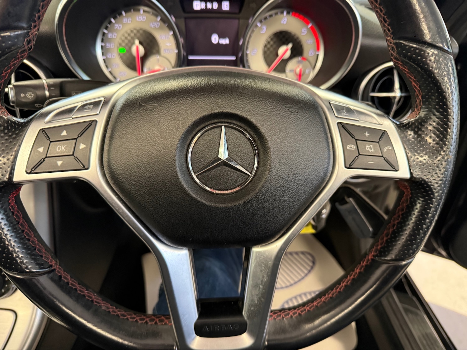 Used Mercedes-Benz SLK 2013 for sale - 77742471: Photo 39