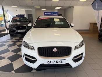 Used Jaguar F-Pace 2017 for sale - 78497926: Photo