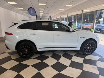 Used Jaguar F-Pace 2017 for sale - 78497926: Photo
