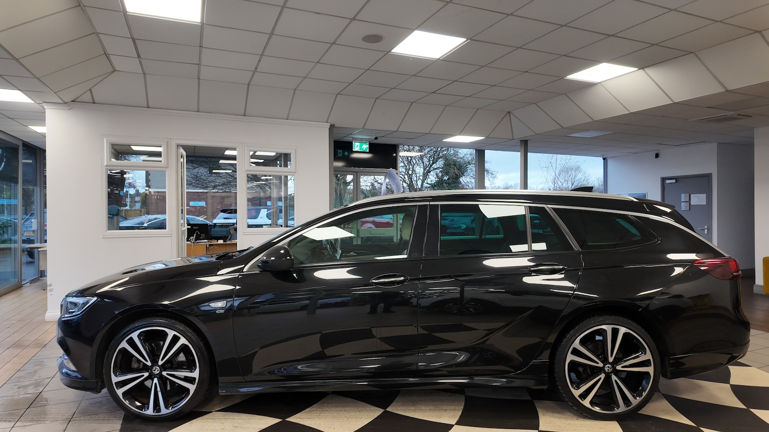 Used Vauxhall Insignia 2018 for sale - 76719136: Photo 4