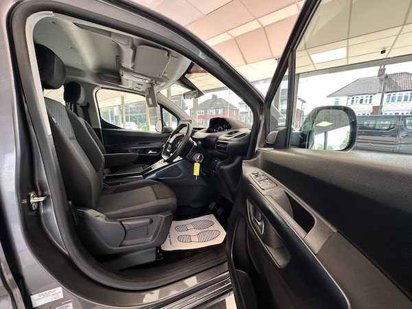 Used Peugeot Rifter 2020 for sale - 74576989: Photo 12
