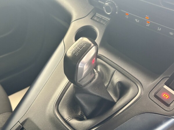 Used Peugeot Rifter 2020 for sale - 74576989: Photo 18