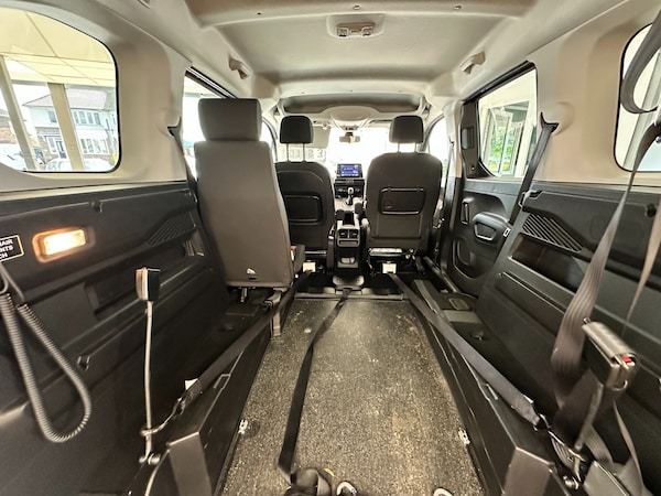 Used Peugeot Rifter 2020 for sale - 74576989: Photo 40