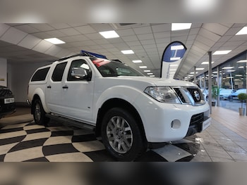 Used Nissan Navara 2015 for sale - 76464781: Photo