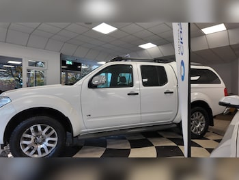 Used Nissan Navara 2015 for sale - 76464781: Photo