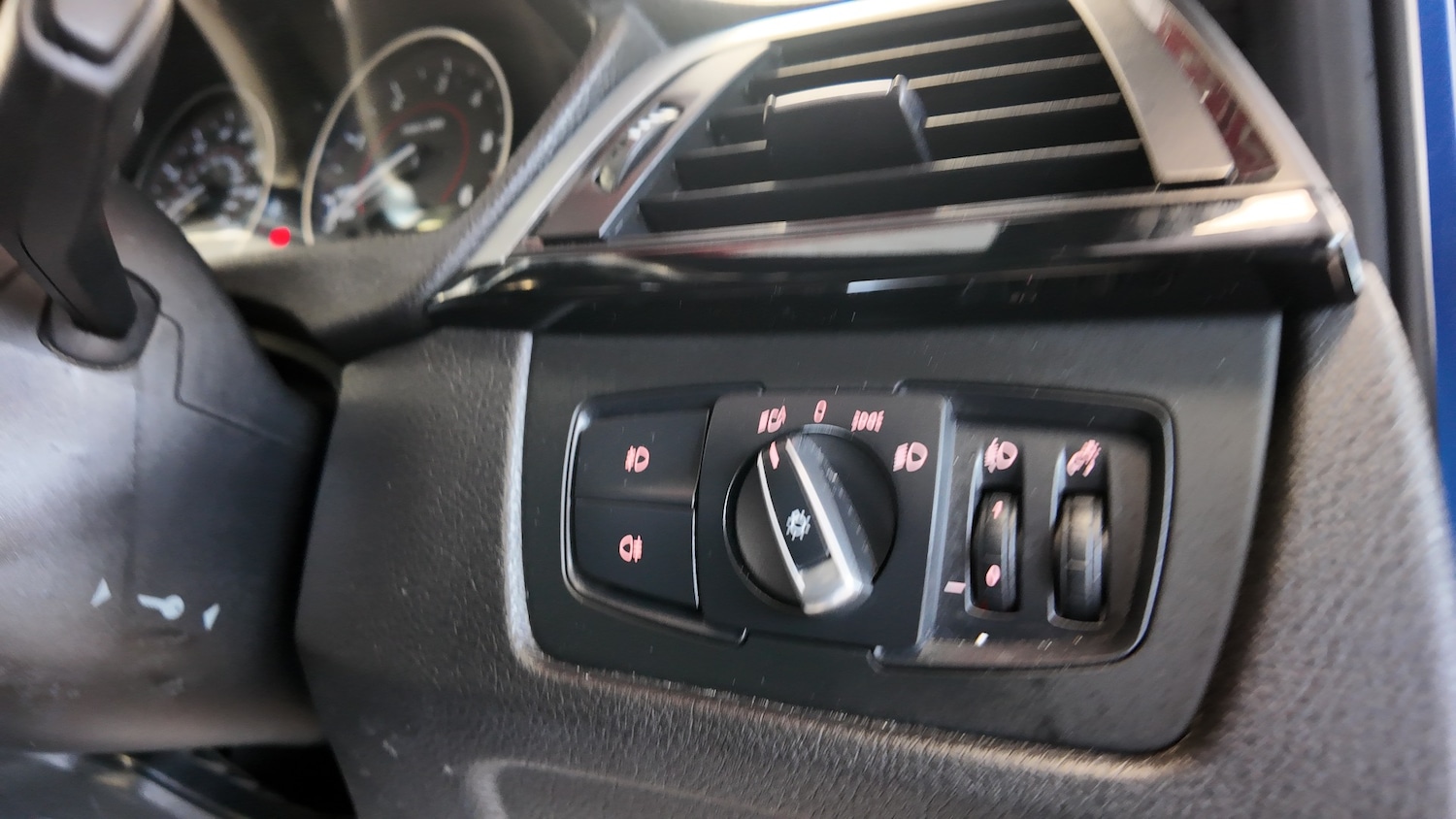 Used BMW 3 Series 2014 for sale - 76598812: Photo 24