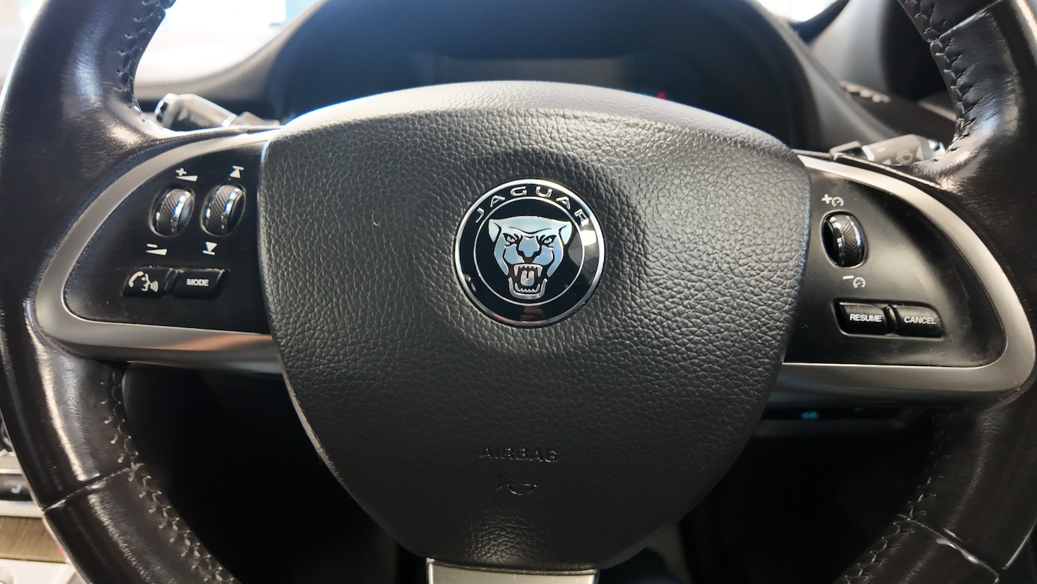 Used Jaguar XF 2014 for sale - 76791584: Photo 20